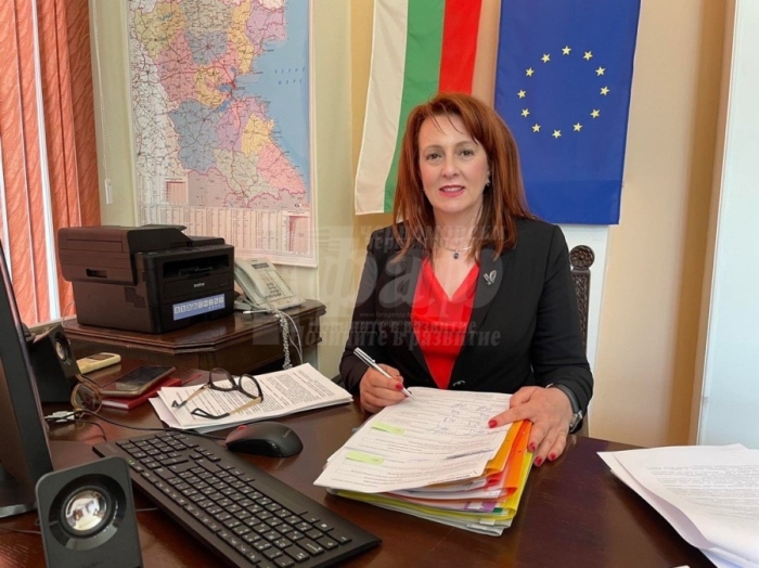 Проф. Мария Нейкова встъпи в длъжност като областен управител