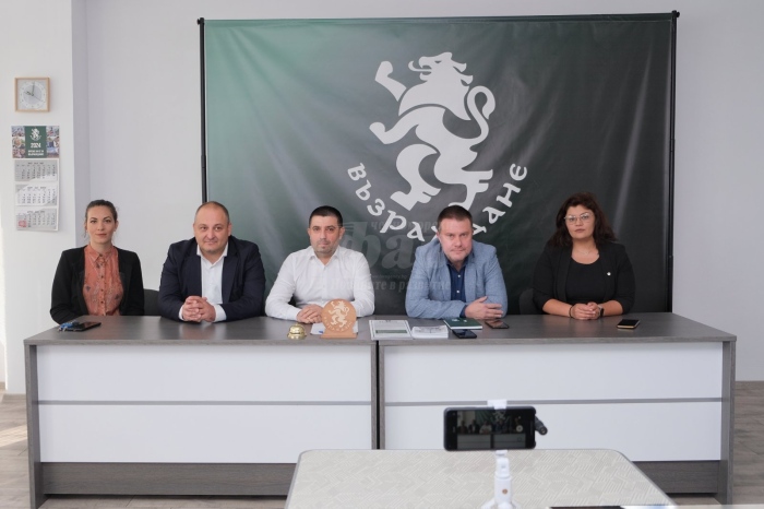 „Възраждане“ представи листата си за Бургас за парламентарните избори
