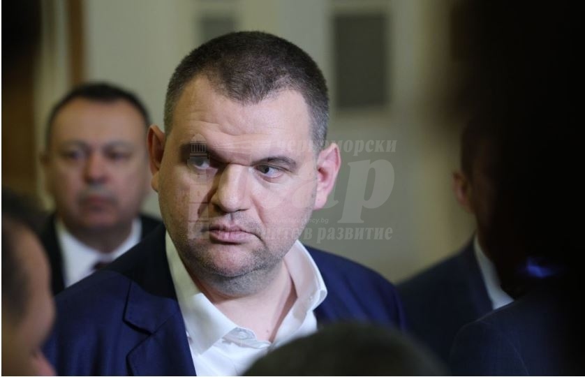 Пеевски: Тагарев не може да изисква нищо от българския парламент