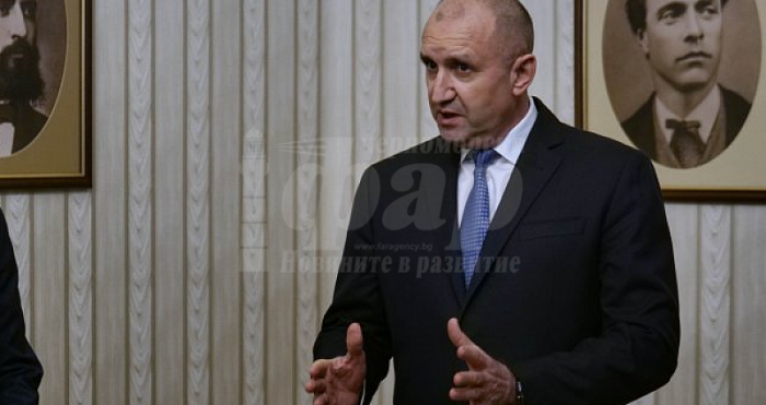 Срещите за служебен премиер започнаха: Президентът Радев разговаря с Росен Желязков