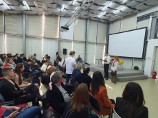120 ученици от страната  решават задачи по лингвистика в Бургас