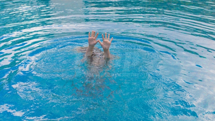  Четиригодишно дете се удави в хотелски басейн в Черноморец