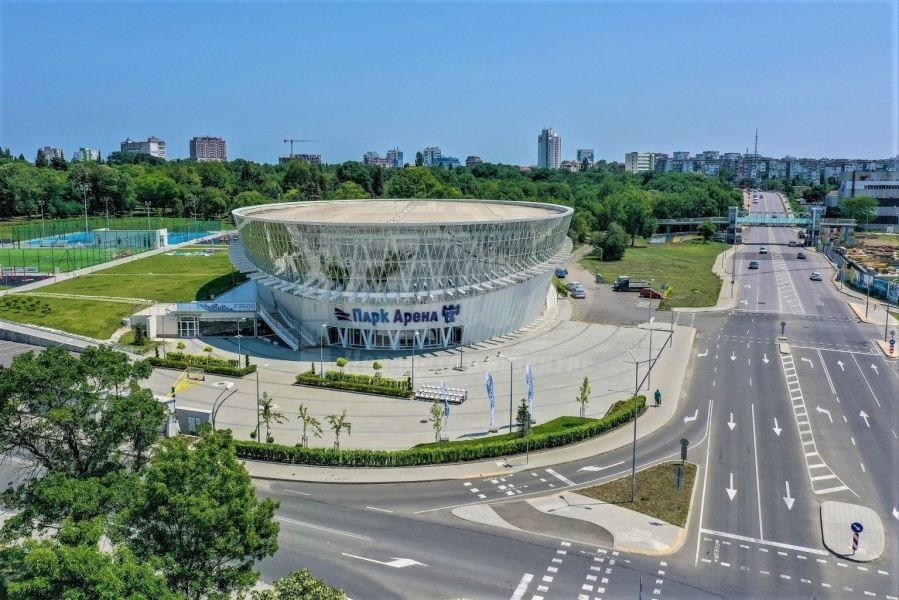 Решено!Създават фотоволтаична централа върху покрива на плувния басейн в „Славейков“