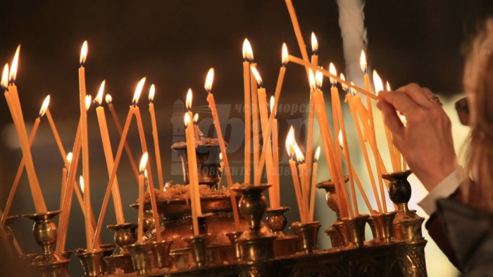 Православната църква почита паметта на великите апостоли Петър и Павел