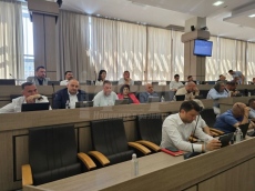 „Възраждане“ Бургас атакува  гласуване на Общинския съвет за отдаване на спортен имот