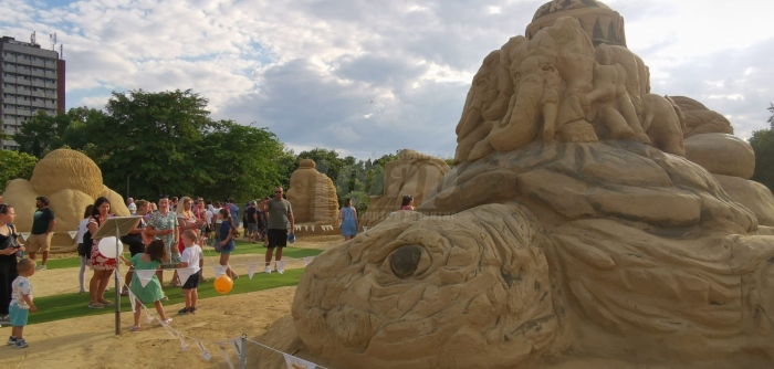 Можете вече да посетите фестивала на пясъчните фигури