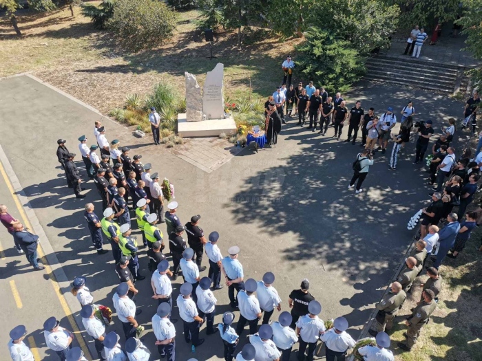 Две години по-късно: Сълзите и мъката за загиналите полицаи не спират