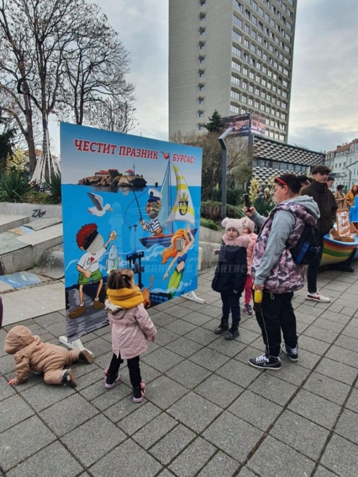 Празничните прояви продължават и днес